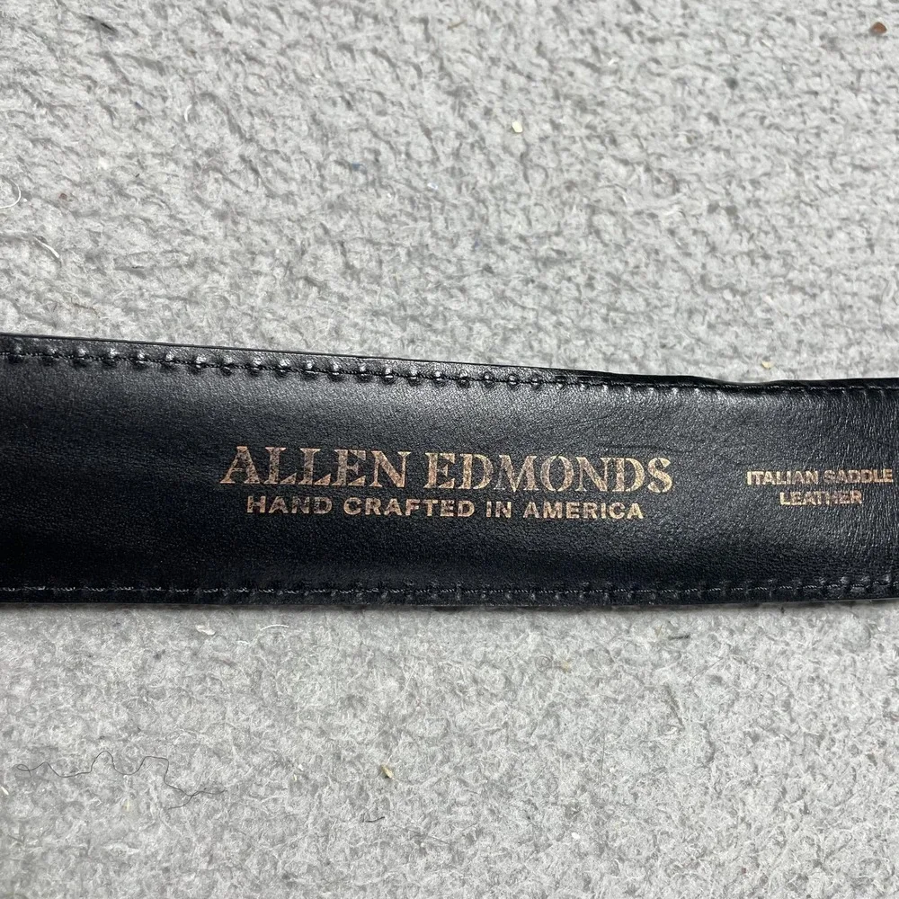 Allen Edmonds Belt Mens 32 Black Italian Saddle Leather Solid Brass Buckle